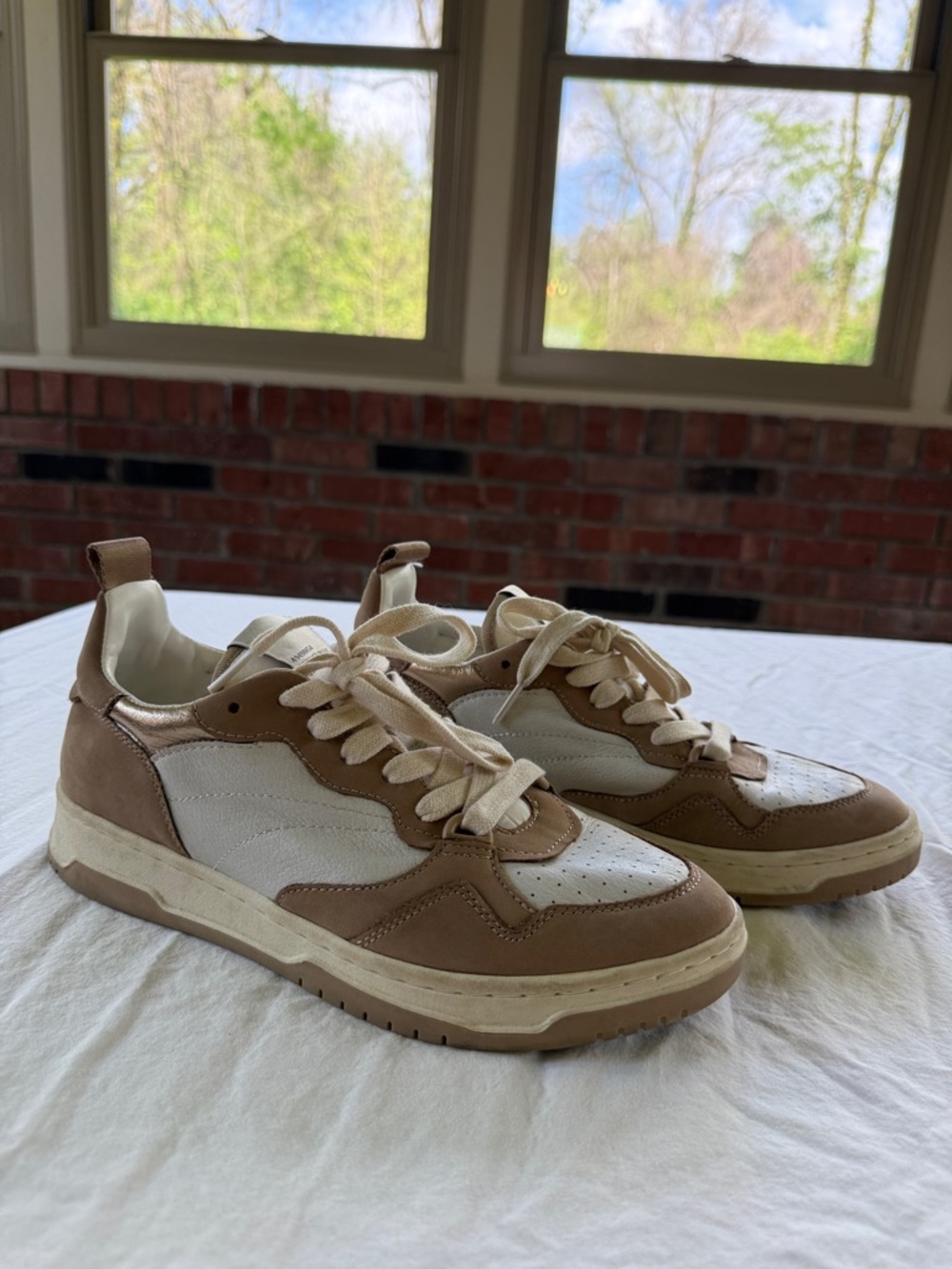 Steve Madden Two-Tone Cream and Tan Sneakers
